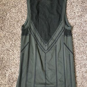 This Athleta Oxygen mesh tank top is like brand new. Size small.